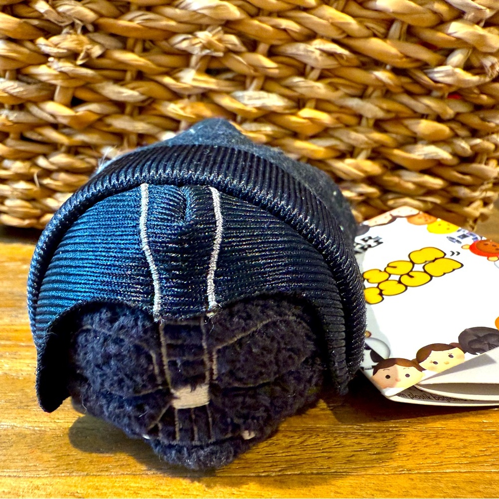Disney Tsum Tsum Mini Star Wars Darth Vader NWT